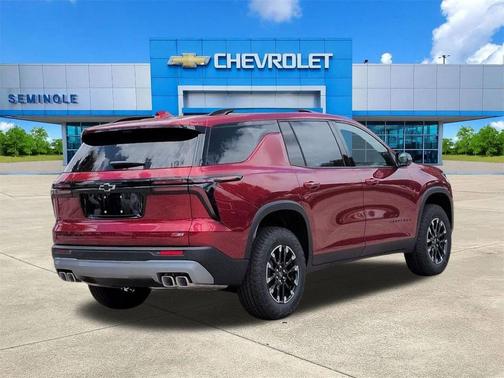 Radiant Red Tintcoat 2026 Chevrolet Traverse AWD Z71