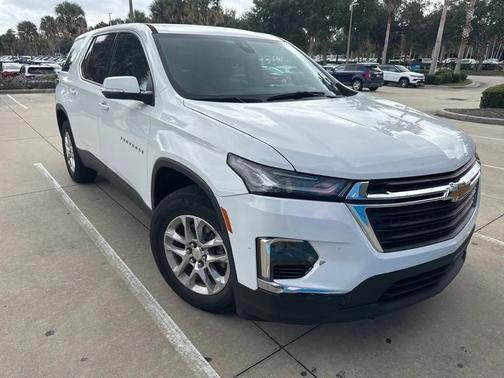 2023 Chevrolet Traverse LS