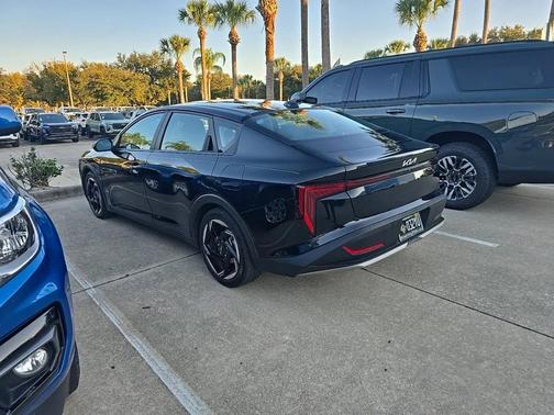2025 Kia K4 EX
