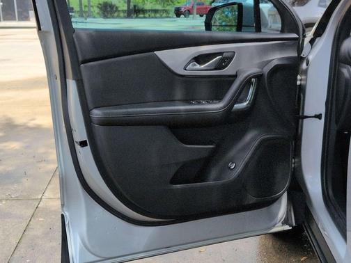 Silver Ice Metallic 2022 Chevrolet Blazer 2LT