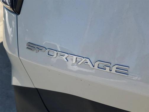 2025 Kia Sportage LX