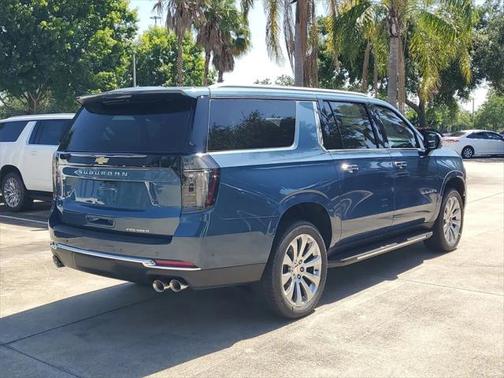 2025 Chevrolet Suburban Premier
