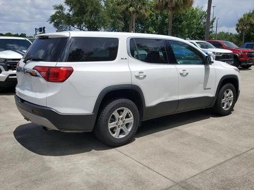 2017 GMC Acadia SLE-1