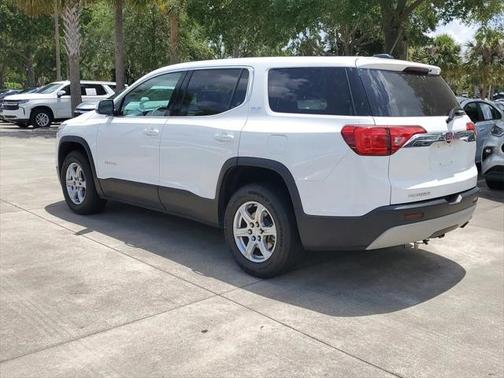 2017 GMC Acadia SLE-1