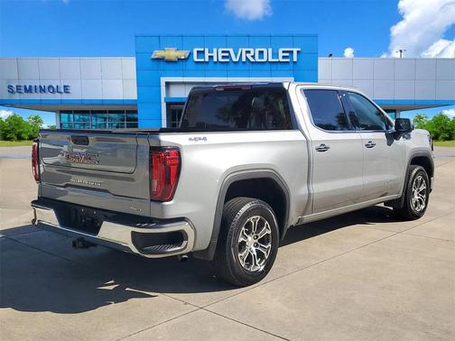 2025 GMC Sierra 1500 SLT