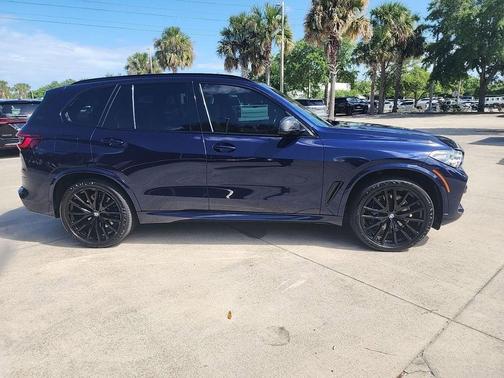Tanzanite Blue II Metallic 2020 BMW X5 M50i