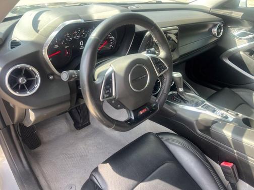 Silver Ice Metallic 2018 Chevrolet Camaro 1SS