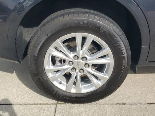 2023 Cadillac XT5 Luxury