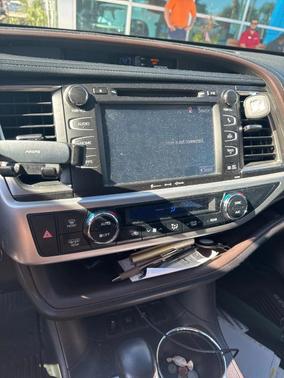 2019 Toyota Highlander Hybrid XLE