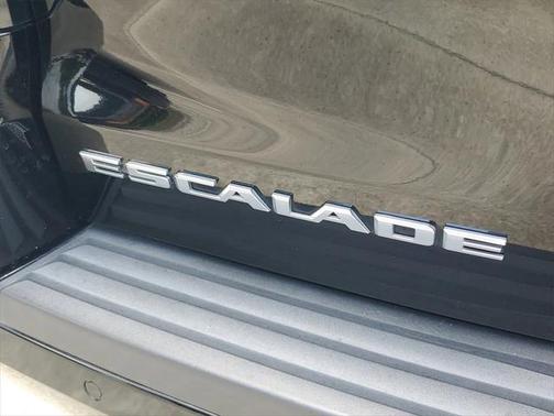 2018 Cadillac Escalade Premium Luxury