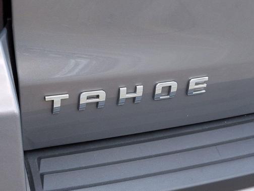 Pepperdust Metallic 2018 Chevrolet Tahoe LT