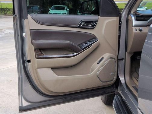 Pepperdust Metallic 2018 Chevrolet Tahoe LT