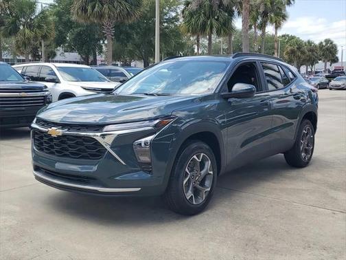 2025 Chevrolet Trax LT