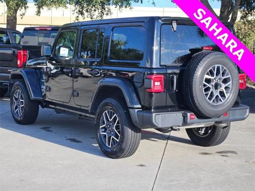2024 Jeep Wrangler 4-Door Sahara 4x4