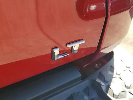 2024 Chevrolet Colorado LT