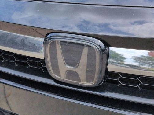 Crystal Black Pearl 2018 Honda Clarity Plug-In Hybrid Touring