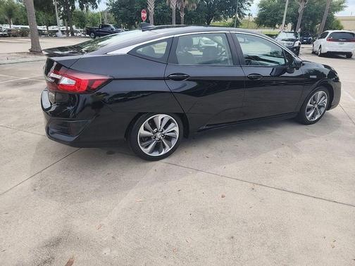 Crystal Black Pearl 2018 Honda Clarity Plug-In Hybrid Touring
