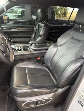 Silver Zynith 2024 Jeep Wagoneer Series I 4x4