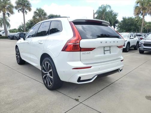 2025 Volvo XC60 Plus