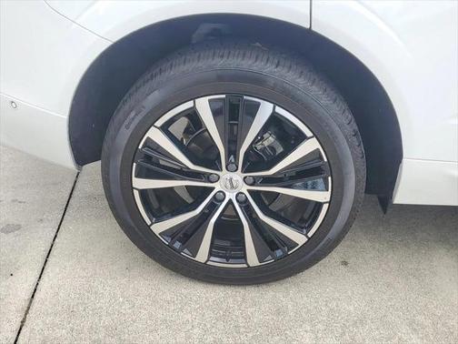 2025 Volvo XC60 Plus