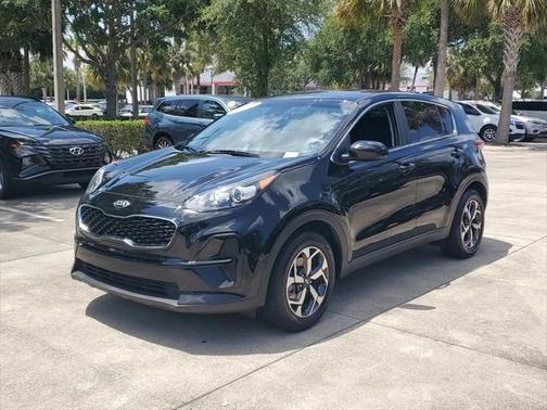 2022 Kia Sportage LX