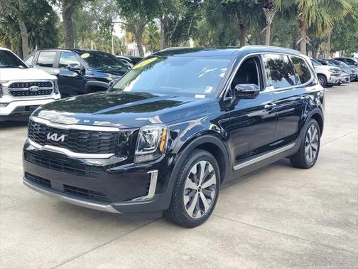 2022 Kia Telluride S