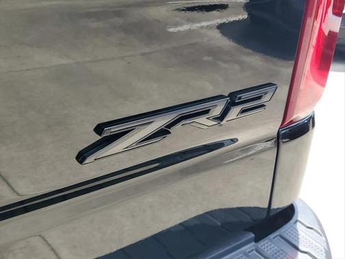 2025 Chevrolet Silverado 1500 ZR2