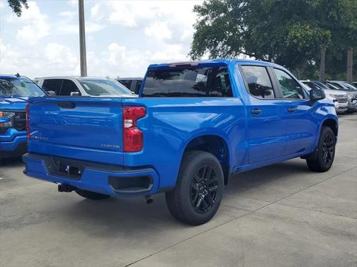 2025 Chevrolet Silverado 1500 Custom