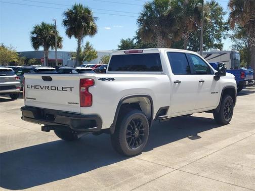 2026 Chevrolet Silverado 2500 Custom