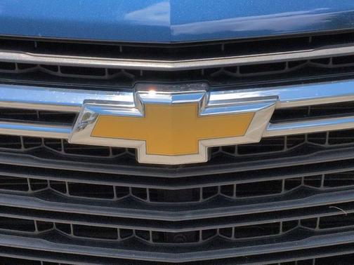 Northsky Blue Metallic 2023 Chevrolet Traverse LS