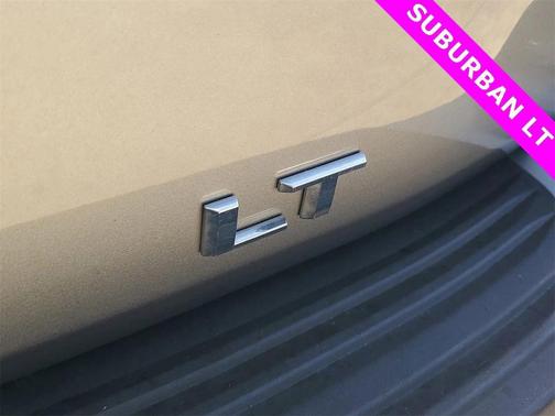 2023 Chevrolet Suburban LT