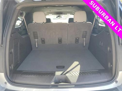 2023 Chevrolet Suburban LT