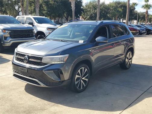 2024 Volkswagen Taos 1.5T SE