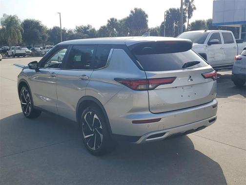 2023 Mitsubishi Outlander SE 2.5 S-AWC