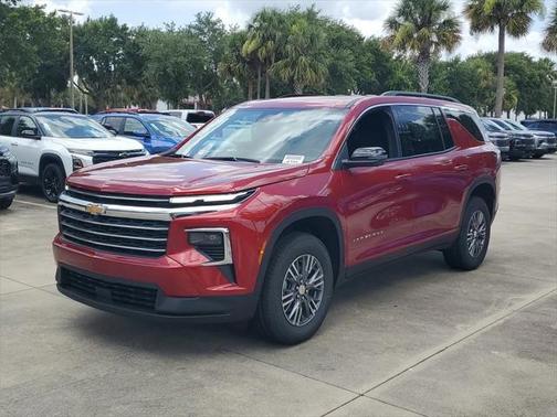 2025 Chevrolet Traverse LT