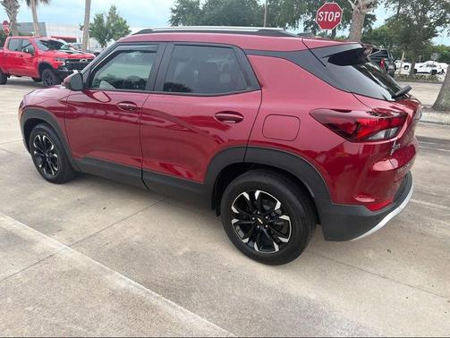 Scarlet Red Metallic 2021 Chevrolet Trailblazer LT