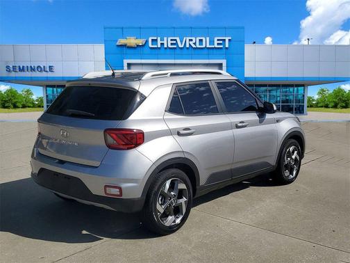 2024 Hyundai VENUE SEL