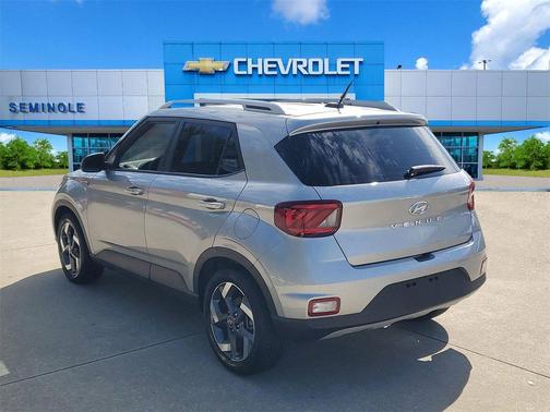 2024 Hyundai VENUE SEL