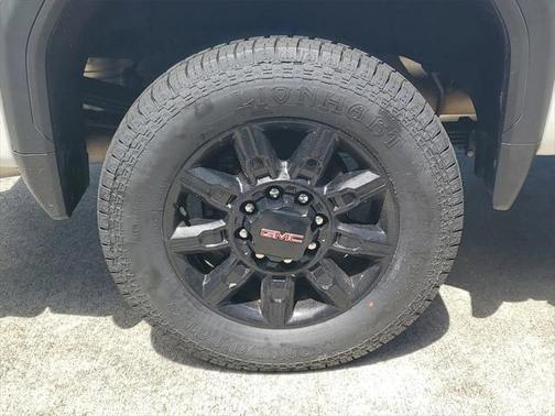 2024 GMC Sierra 2500 AT4