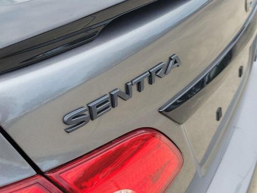 Gun Metallic 2018 Nissan Sentra SR
