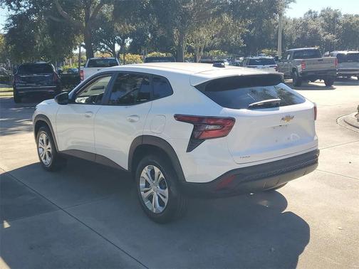 2026 Chevrolet Trax LS