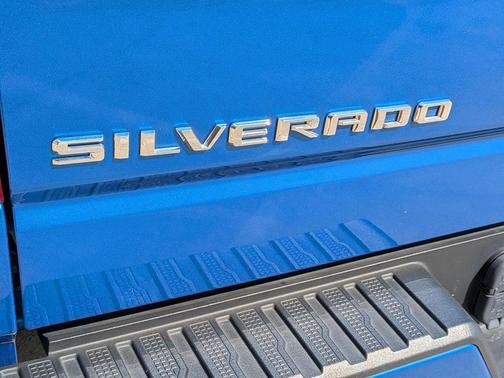 Glacier Blue Metallic 2024 Chevrolet Silverado 1500 Custom