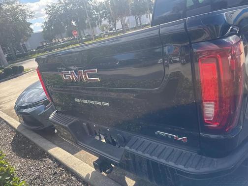 2022 GMC Sierra 2500 AT4