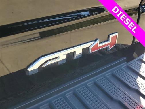 2022 GMC Sierra 2500 AT4