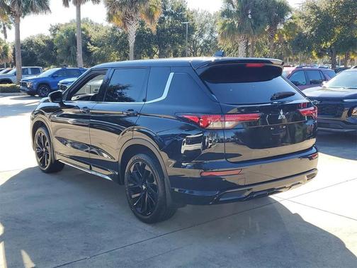 2023 Mitsubishi Outlander SEL 2.5 2WD