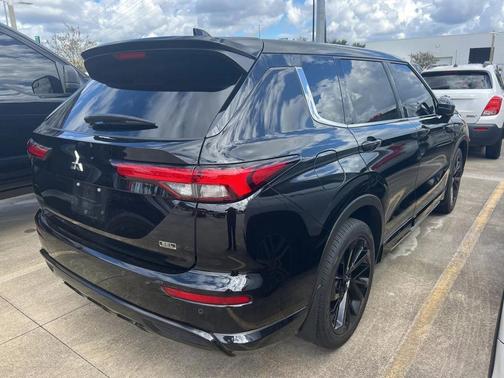2023 Mitsubishi Outlander SEL 2.5 2WD