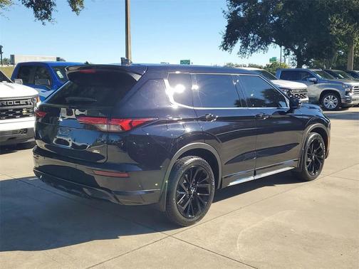 2023 Mitsubishi Outlander SEL 2.5 2WD