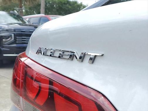 2022 Hyundai Accent SEL