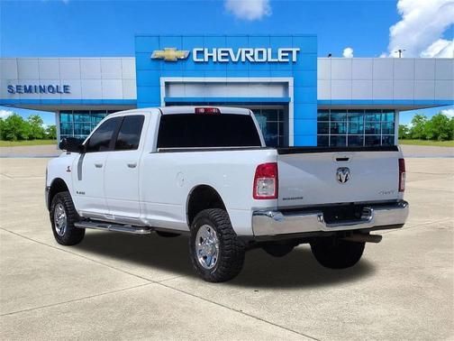 2020 RAM 2500 Big Horn Crew Cab 4x4 8' Box