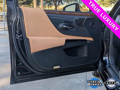 2024 Lexus ES 300h Ultra Luxury